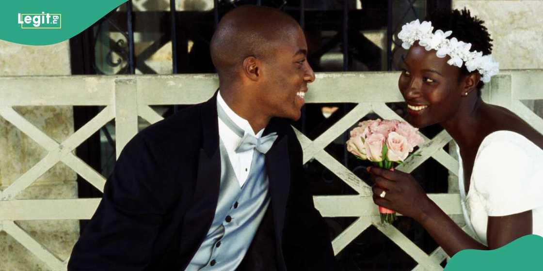 Bride refuses to kiss groom Bride refuses to kiss groom