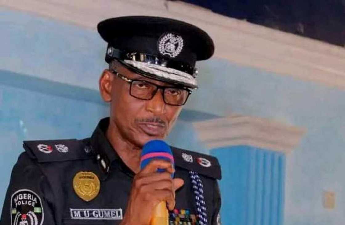 'Yan sanda sun janye dokar hana fita a Kano 'Yan sanda sun janye dokar hana fita a Kano