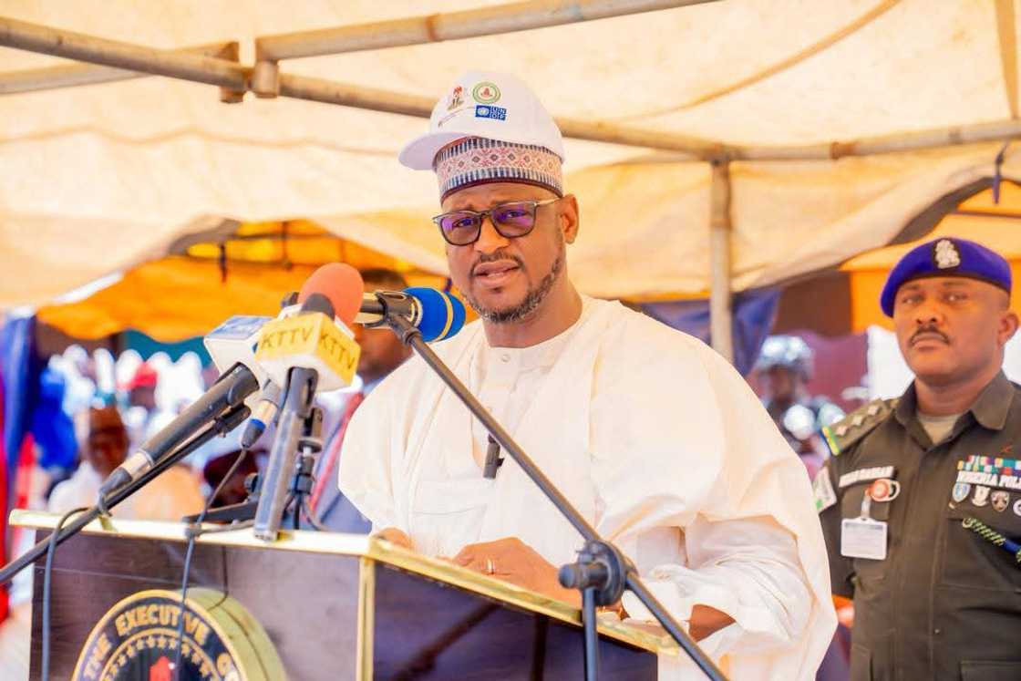 Gwamna Radda ya yi kira ga 'yan bindiga Gwamna Radda ya yi kira ga 'yan bindiga