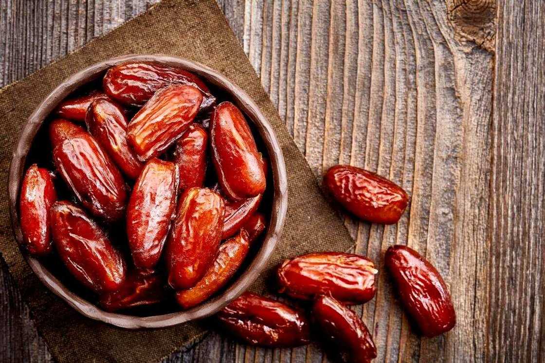 Benefits of Dates for Women