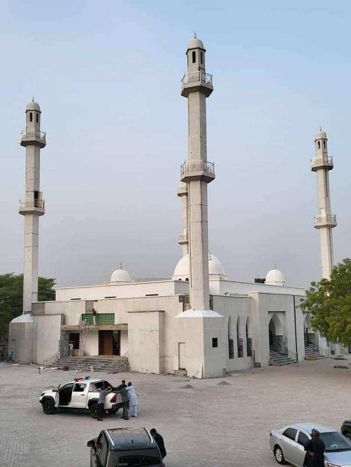 Za'a bude katafaren Masallacin da hedkwatar Izalah ta gina da fatun Layya a Abuja Za'a bude katafaren Masallacin da hedkwatar Izalah ta gina da fatun Layya a Abuja