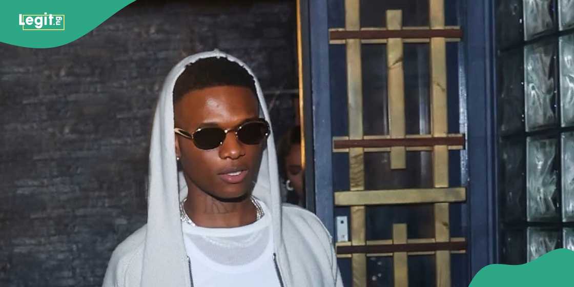 Video of Wizkid and lady trends Video of Wizkid and lady trends
