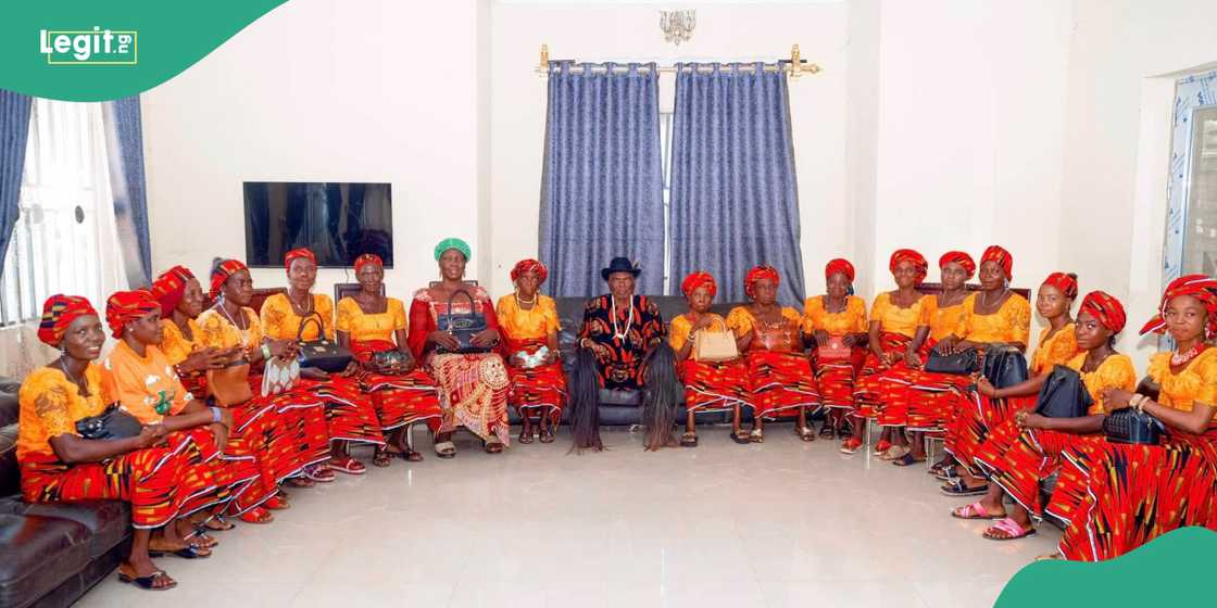 Governor Francis Nwafirus father, Ezekiel Nwafiru and his wives.