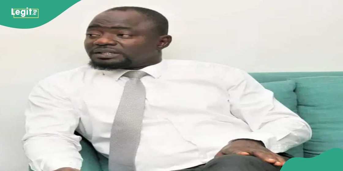 Tsohon hadimin gwamnan Ondo ya bar PDP. Tsohon hadimin gwamnan Ondo ya bar PDP.