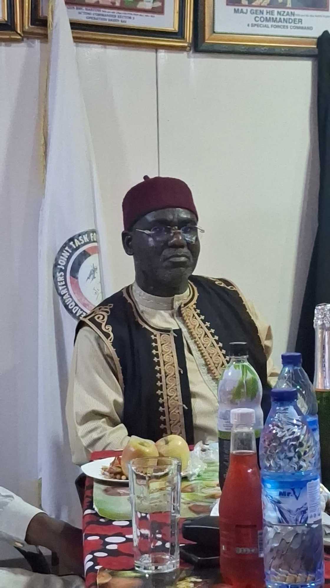 Tukur Buratai ya ba da shawara kan tsaron Najeriya Tukur Buratai ya ba da shawara kan tsaron Najeriya