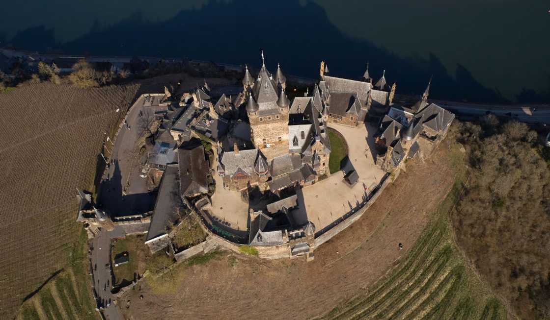 An aerial view of the Reichsburg Cochem castle An aerial view of the Reichsburg Cochem castle