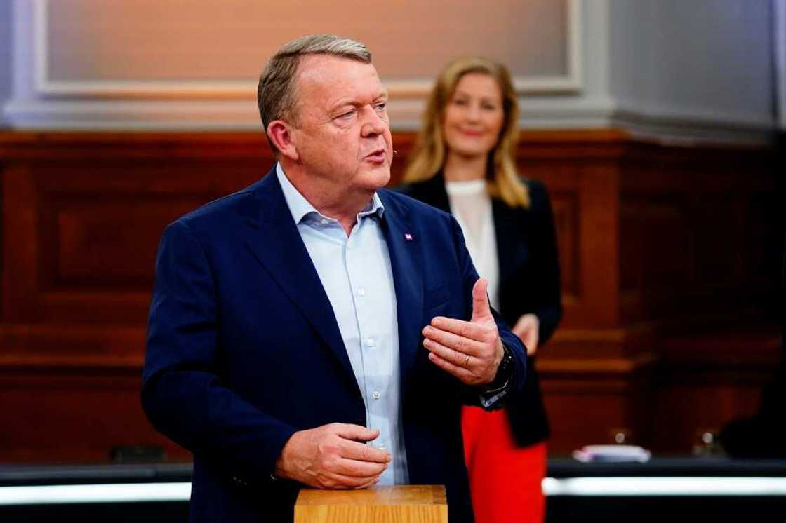 With neither bloc looking likely to gain their own majority, they will not be able to govern without the help of the Moderates, a centrist party founded this year by former Liberal Party leader Lars Lokke Rasmussen With neither bloc looking likely to gain their own majority, they will not be able to govern without the help of the Moderates, a centrist party founded this year by former Liberal Party leader Lars Lokke Rasmussen