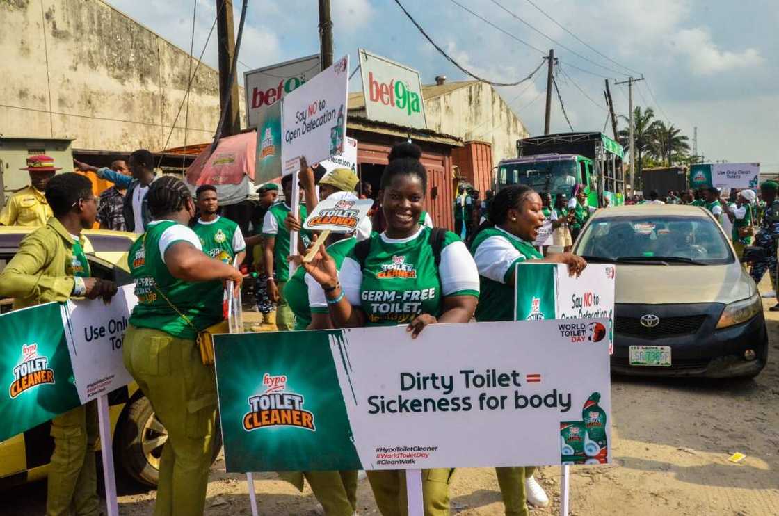 Hypo Toilet Cleaner, Ministry, NYSC Converged to Spread Hygiene Message on World Toilet Day Hypo Toilet Cleaner, Ministry, NYSC Converged to Spread Hygiene Message on World Toilet Day