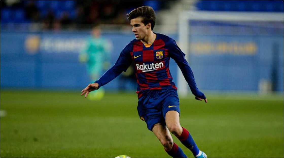 Riqui Puig: Barcelona manager tells players without much playing-time to leave Riqui Puig: Barcelona manager tells players without much playing-time to leave