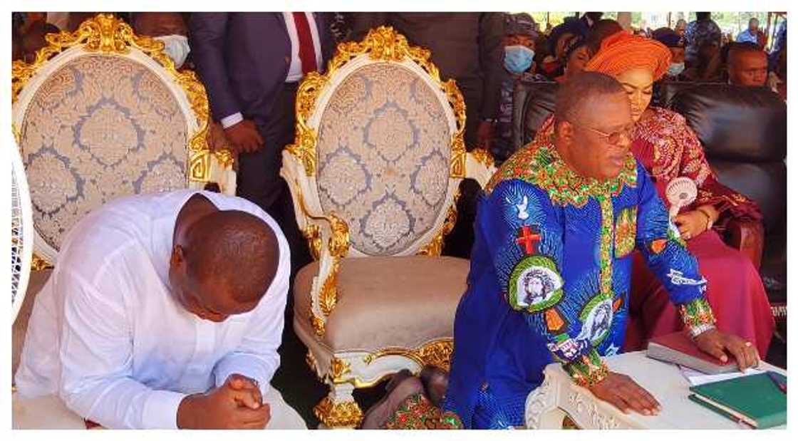 Ugwuanyi and Umahi praying Ugwuanyi and Umahi praying