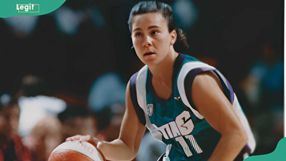 Nicole Levesque during a baseball game Nicole Levesque during a baseball game