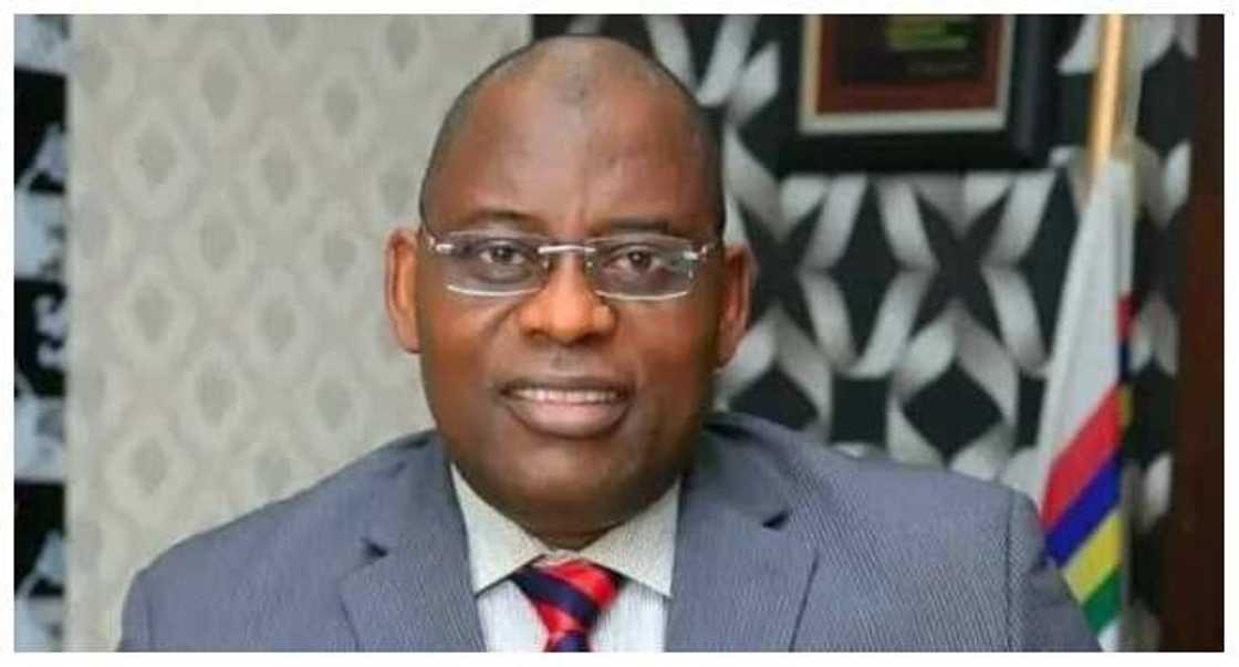 Sobur Olawale. Sobur Olawale.