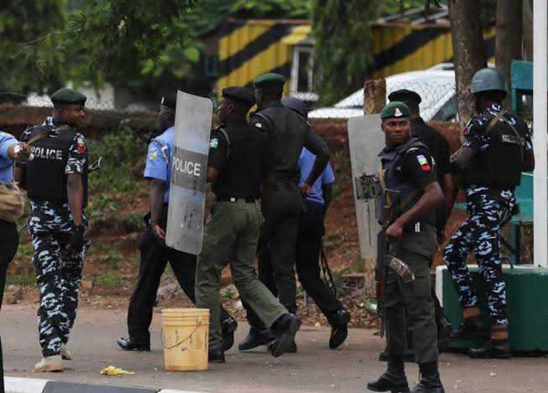 Rundunar Yan Sanda Ta Damƙe Mambobin IPOB Shida a Ebonyi, Ta Kwato Makamai a Hannun Su