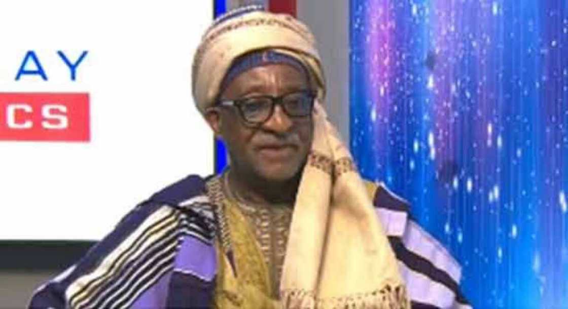 Yan bindiga sun farmaki gidan Sanata Walid Jibrin Yan bindiga sun farmaki gidan Sanata Walid Jibrin