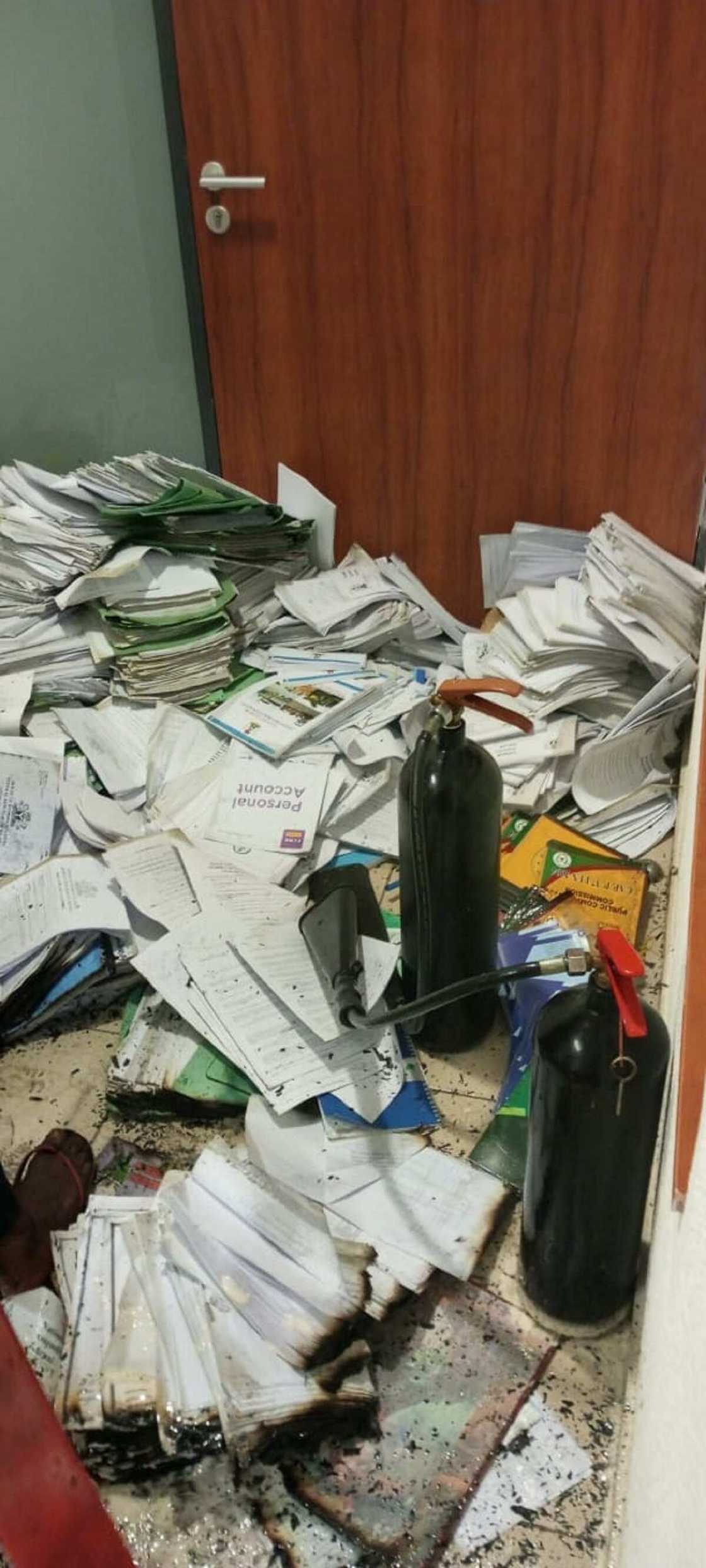 Gobora a Majalisa Gobora a Majalisa