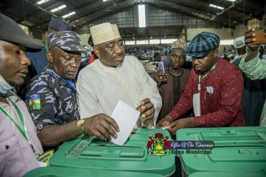 Police, Bashir Mohammed in APC congress Police, Bashir Mohammed in APC congress