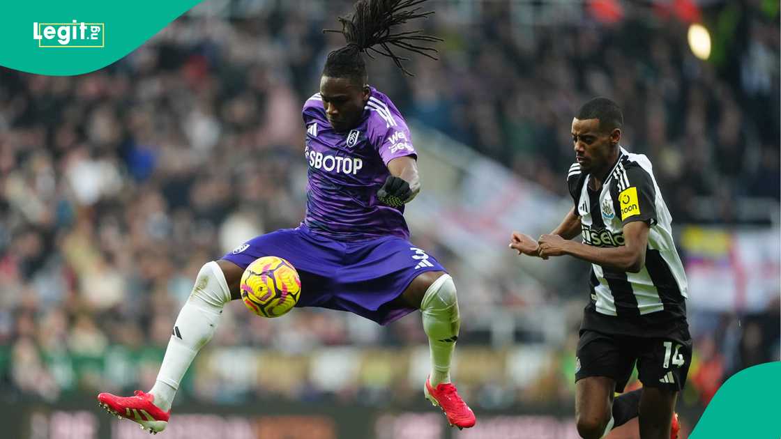 Calvin Bassey, Alexander Isak, Fulham, Newcastle United, St James Park, Newcastle upon Tyne, Premier League. Calvin Bassey, Alexander Isak, Fulham, Newcastle United, St James Park, Newcastle upon Tyne, Premier League.