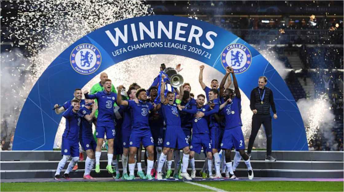 Ghana’s Chelsea Fans Shun Nigerian Supporters As Thousands Match Into the Streets Celebrating UCL Glory Ghana’s Chelsea Fans Shun Nigerian Supporters As Thousands Match Into the Streets Celebrating UCL Glory
