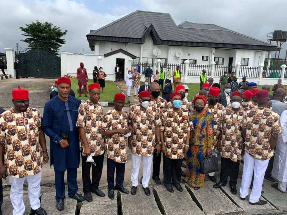 Members of FEC, top APC members of southeast extraction welcome Buhari in Imo Members of FEC, top APC members of southeast extraction welcome Buhari in Imo