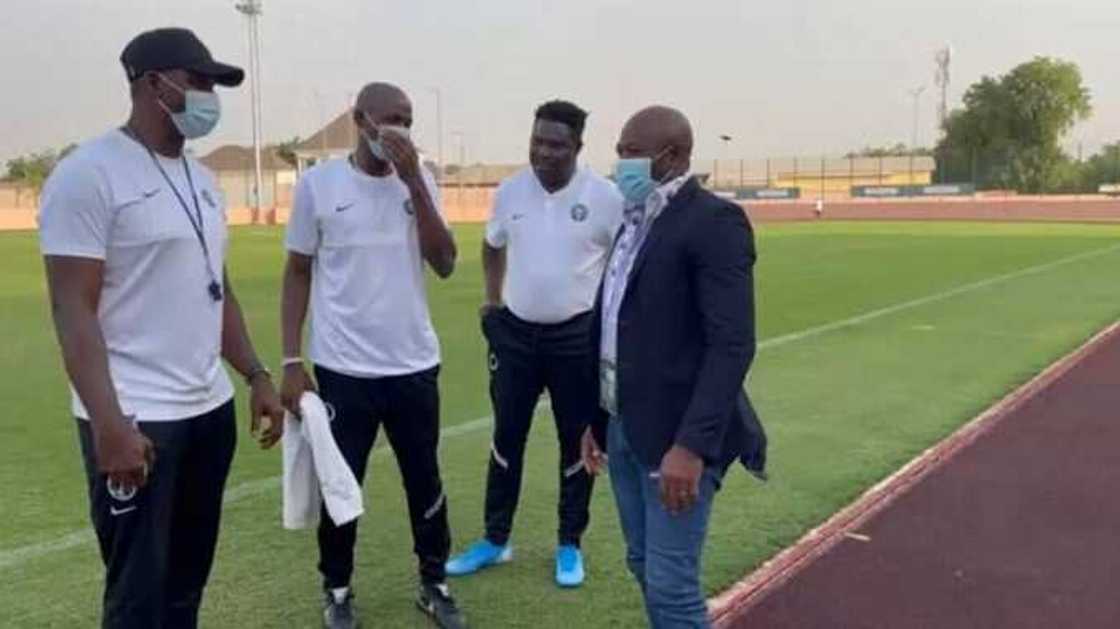 An dakatar da masu horar da 'yan wasan Super Eagles