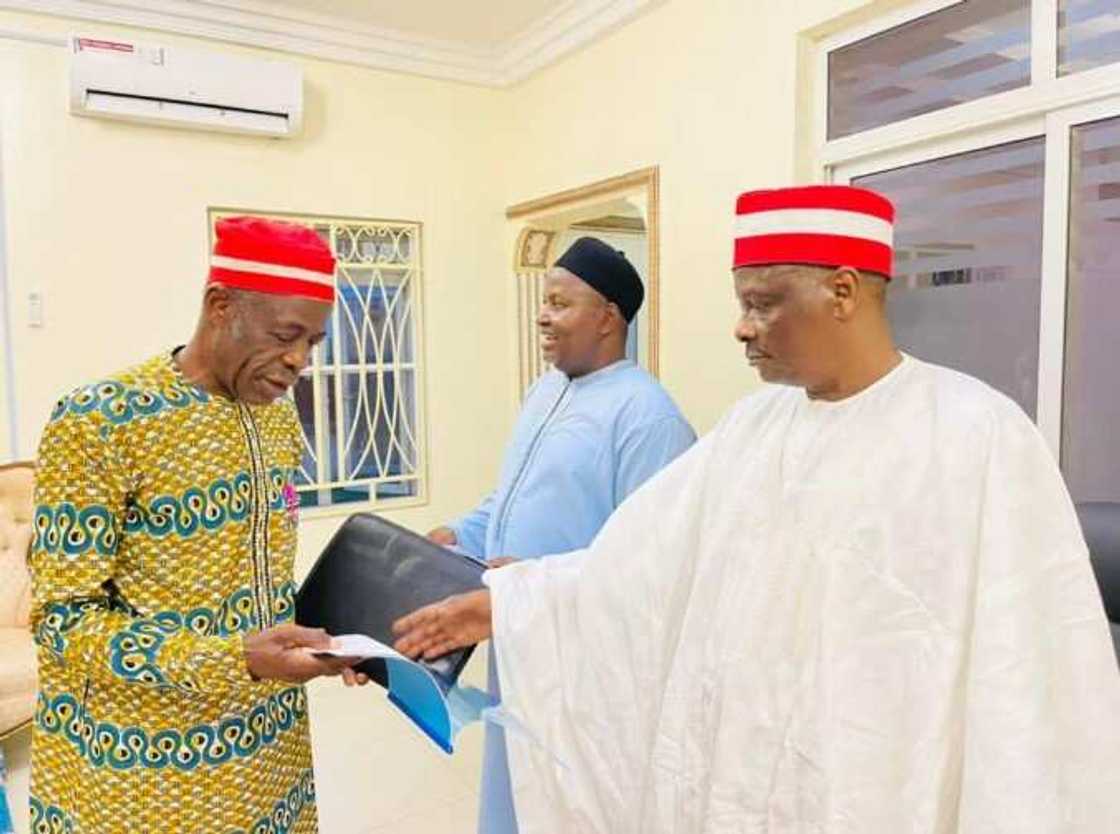 Kwankwaso ya kai ziyara ofishin kamfen dinsa Kwankwaso ya kai ziyara ofishin kamfen dinsa