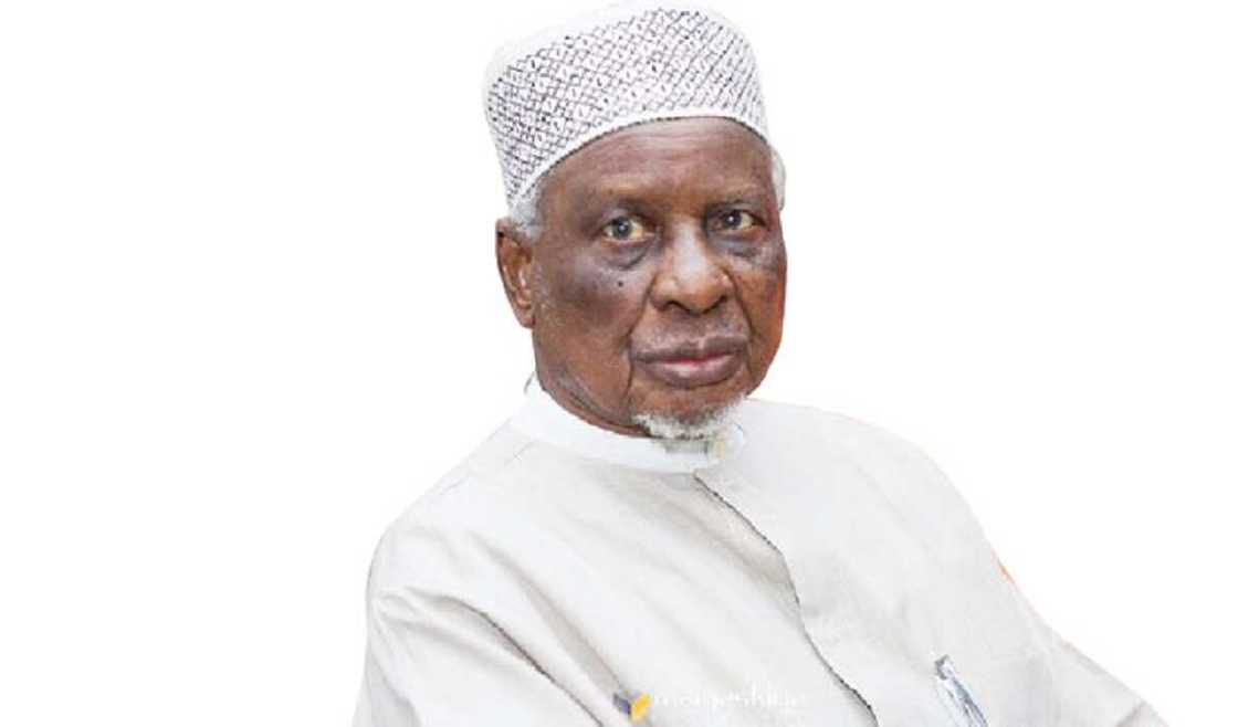 Buhari ba shi da ikon sauya fasalin tsarin Najeriya - Tanko Yakasai Buhari ba shi da ikon sauya fasalin tsarin Najeriya - Tanko Yakasai