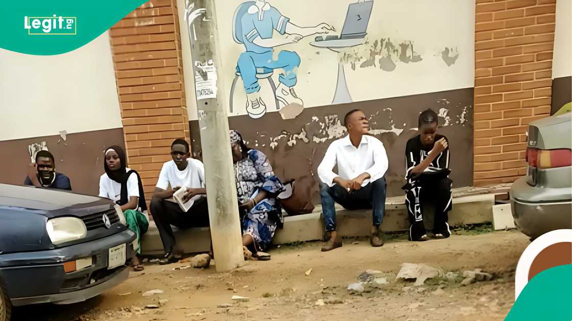 Man shares a clip of a JAMB candidate doing what he never expected.