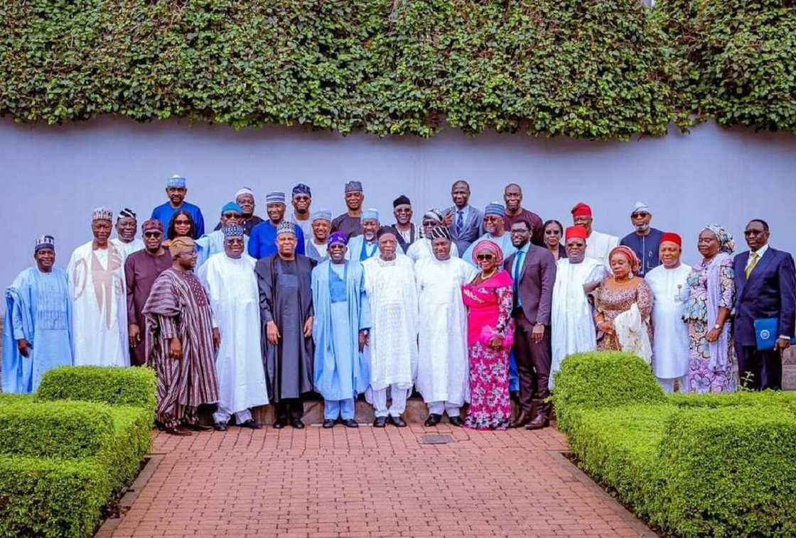 Kujerar Shugaban APC Kujerar Shugaban APC