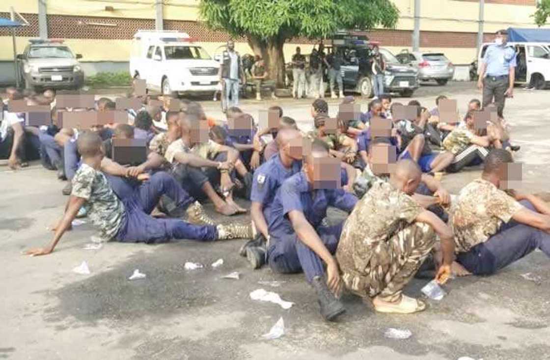 Lagos police raid training camp, arrest 108 naval impersonators Lagos police raid training camp, arrest 108 naval impersonators