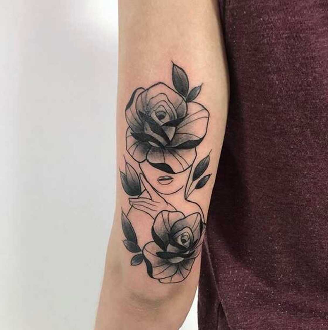 Flower tattoo design Flower tattoo design