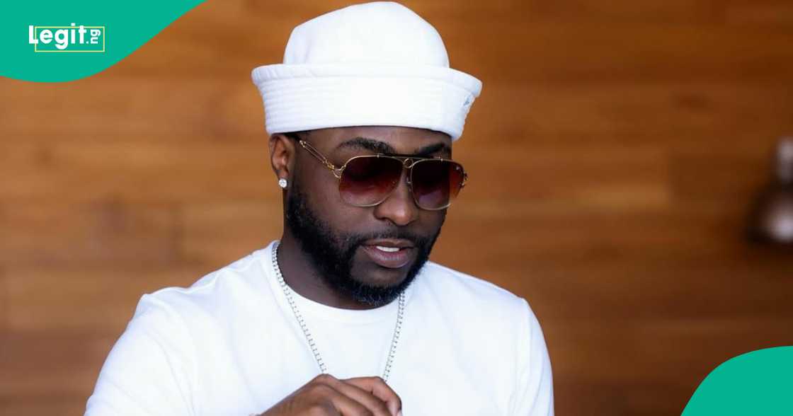 Davido wows netizens as he gifts a female fan $5K. Davido wows netizens as he gifts a female fan $5K.