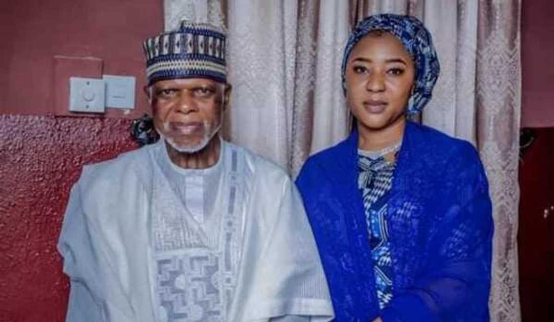 Hotuna: Shugaban hukumar kwastam, Hameed Ali ya angwance