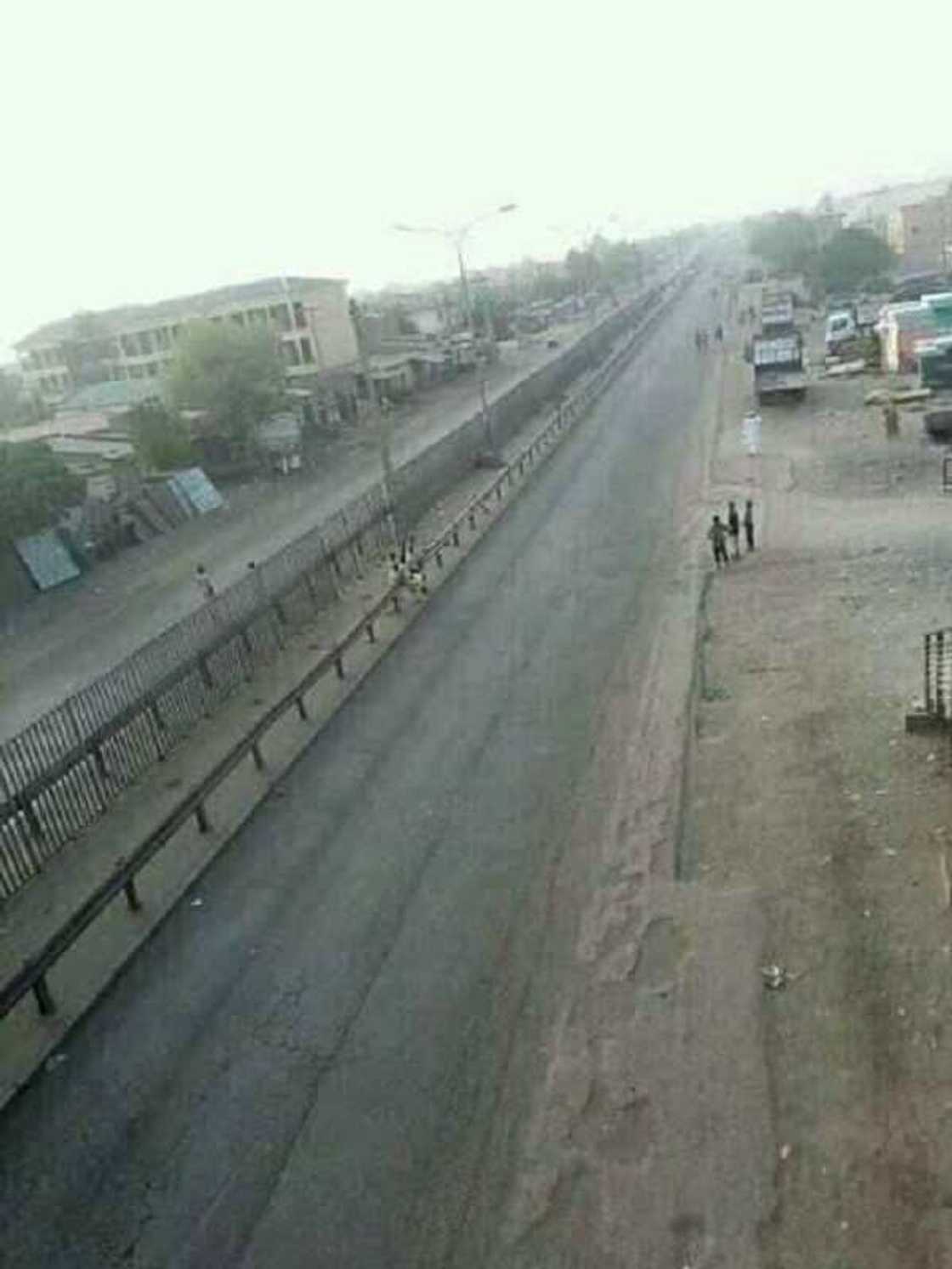 COVID-19: Titunan Kano bayan dokar hana zirga-zirga ta fara aiki (Hotuna) COVID-19: Titunan Kano bayan dokar hana zirga-zirga ta fara aiki (Hotuna)