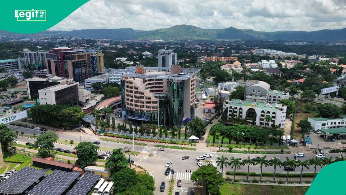 Banana Island, Ikoyi, Asokoro: See the Nigerian Neighbourhoods Where Houses Cost Billions Banana Island, Ikoyi, Asokoro: See the Nigerian Neighbourhoods Where Houses Cost Billions