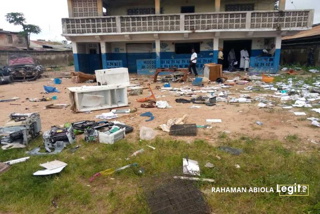 EndSARS: Victims of hoodlums' attacks, looting in Iseyin speak to Legit.ng EndSARS: Victims of hoodlums' attacks, looting in Iseyin speak to Legit.ng