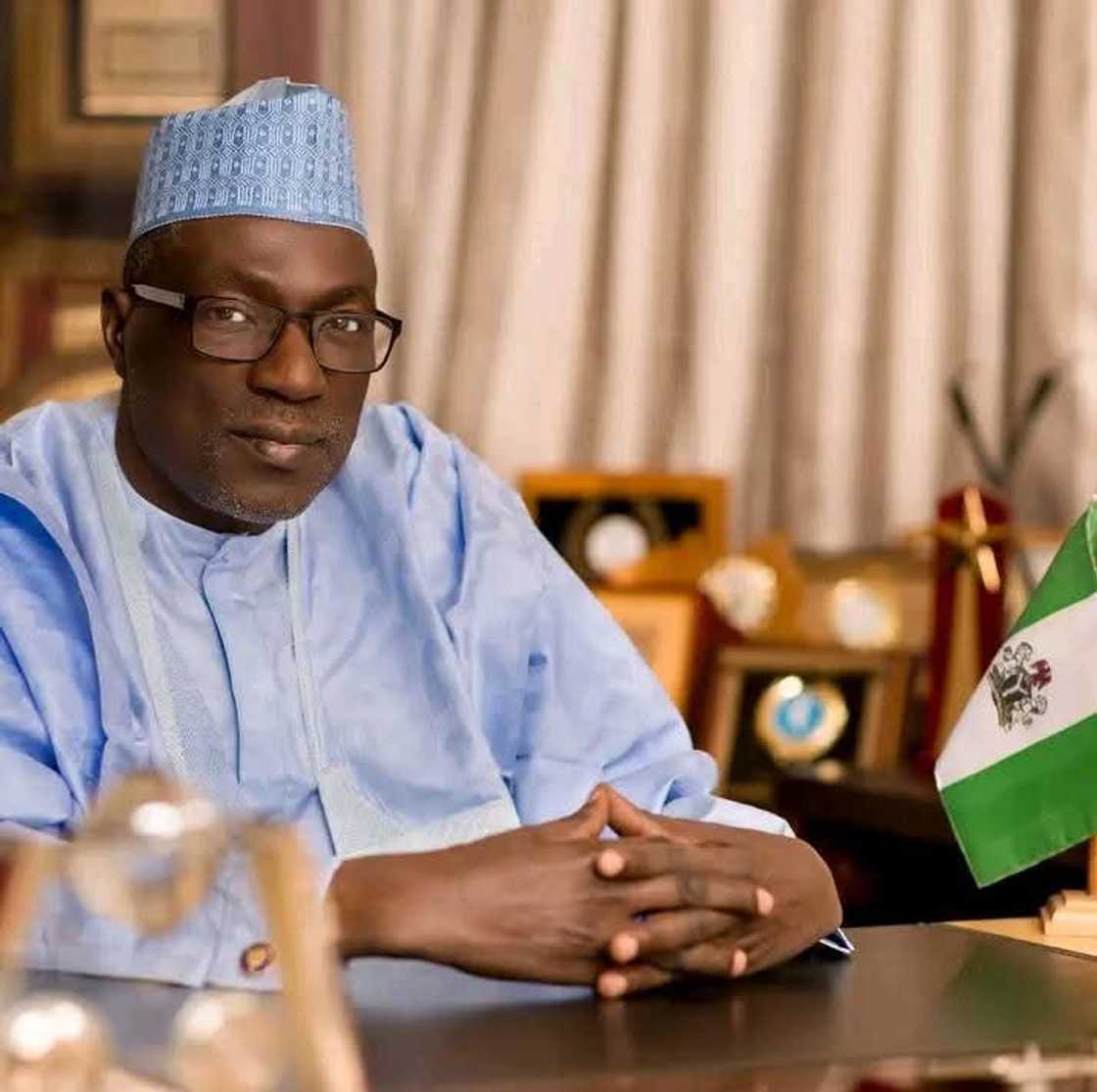 Makarfi ya ajiye mukaminsa a jam'iyyar PDP Makarfi ya ajiye mukaminsa a jam'iyyar PDP