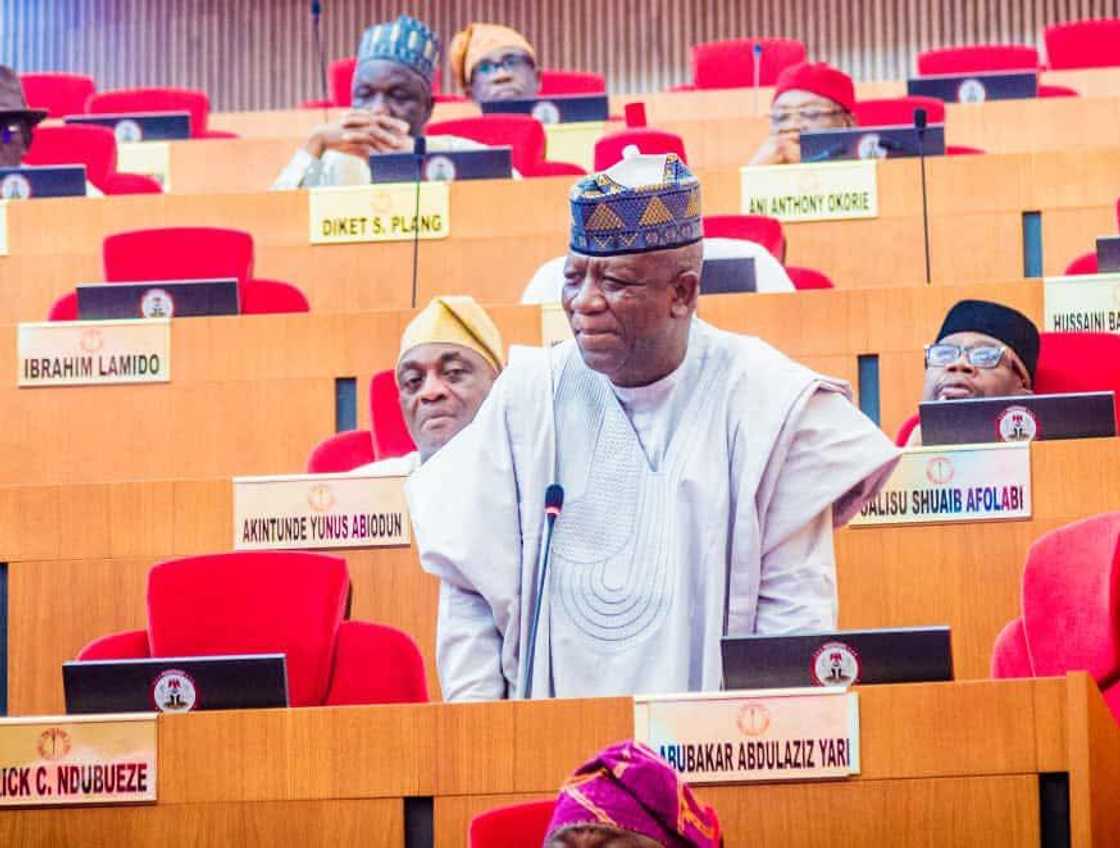 Sanata Abdulaziz Yari ya ba 'yan Najeriya shawara Sanata Abdulaziz Yari ya ba 'yan Najeriya shawara