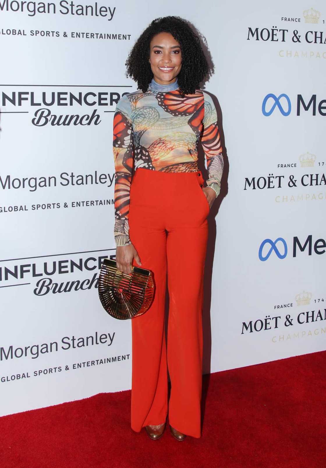 Shaquille O'Neal's girlfriend Shaquille O'Neal's girlfriend