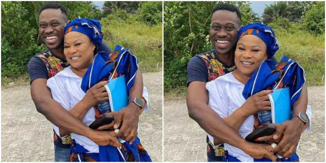Adedimajin Lateef hugs Sola Sobowale with excitement Adedimajin Lateef hugs Sola Sobowale with excitement