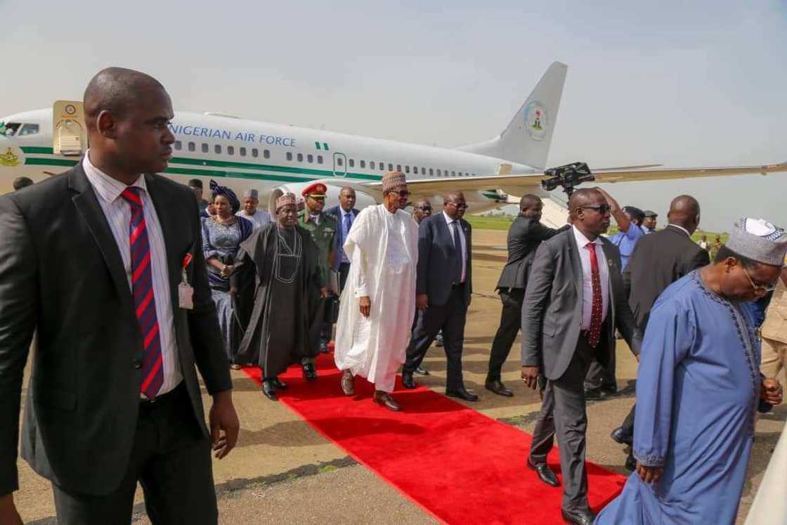 Boko Haram: Buhari ya tashi zuwa kasar Chadi Boko Haram: Buhari ya tashi zuwa kasar Chadi