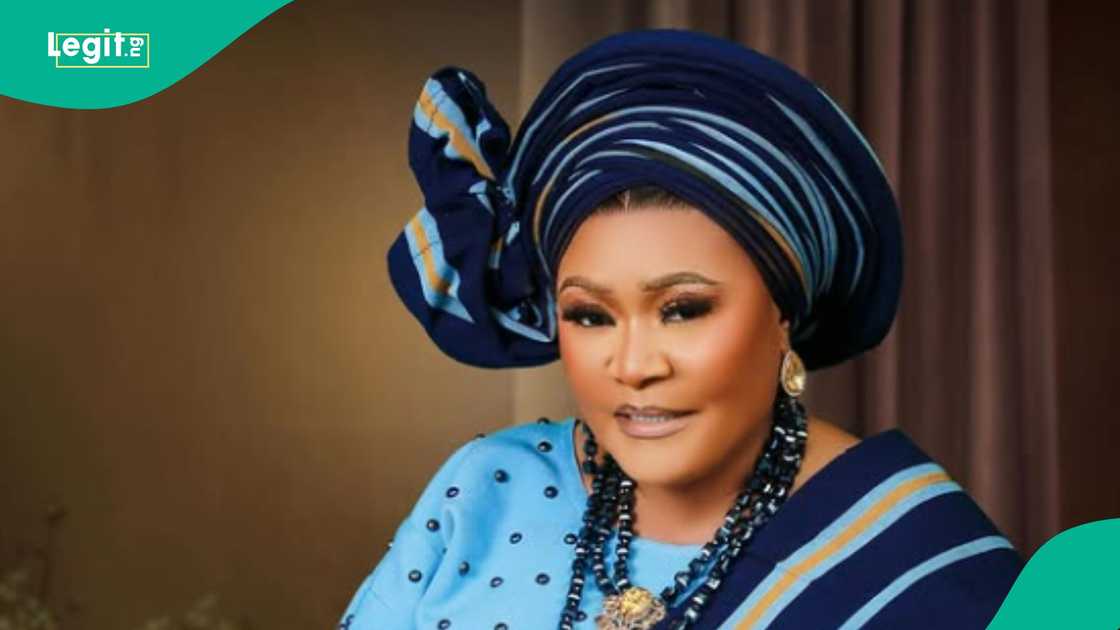 Drama as Mummy Dolarz reacts to husband-snatching allegations. Drama as Mummy Dolarz reacts to husband-snatching allegations.