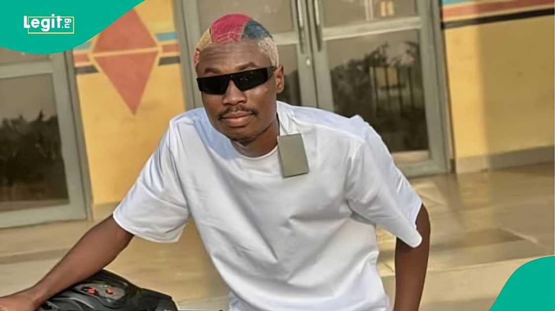 OOU graduate who once skipped lectures to barb shares how he graduated with 4.47 CGPA