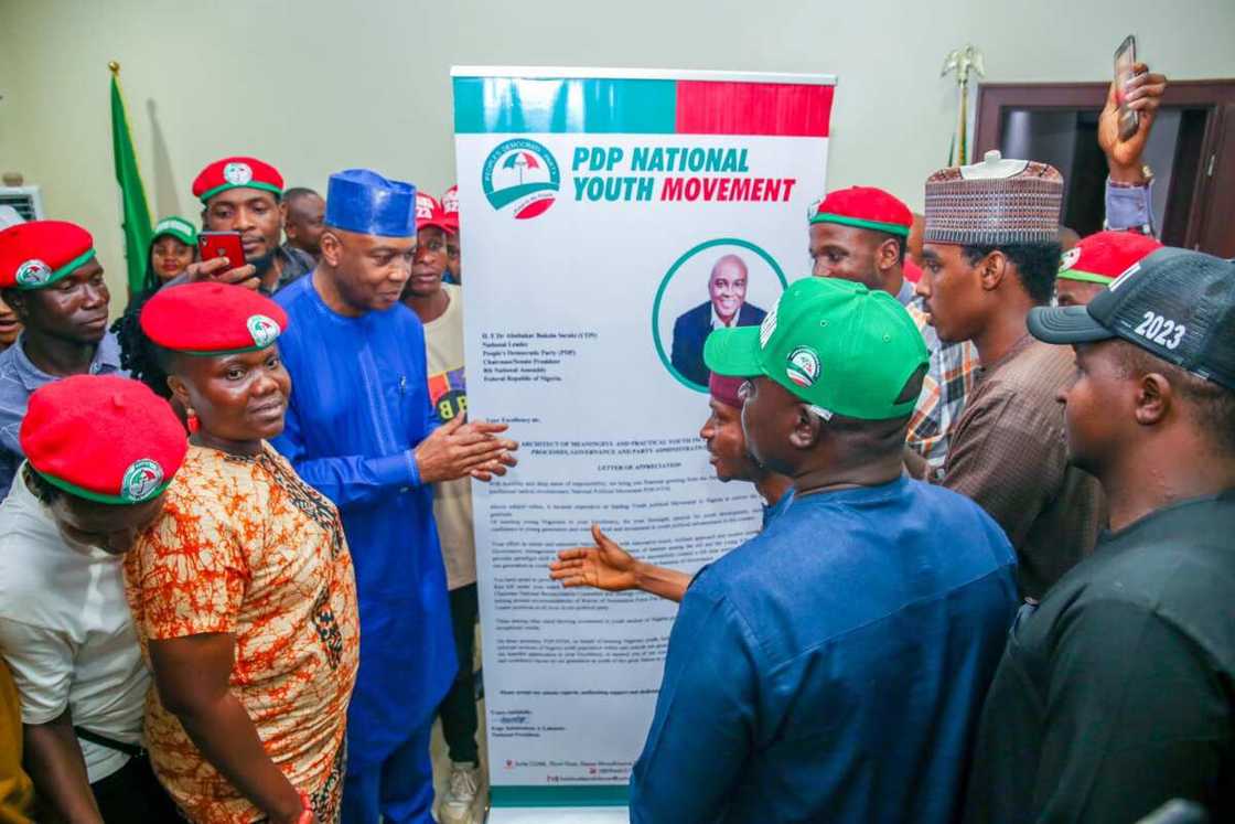 See Faces of Young Nigerians Who Raise N40million To Obtain Saraki’s Presidential Nomination Form See Faces of Young Nigerians Who Raise N40million To Obtain Saraki’s Presidential Nomination Form