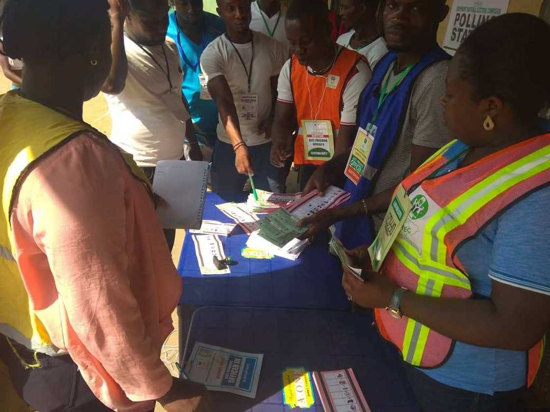 By-election: No well-meaning Nigerian can support a corrupt party, PDP fires back at Buhari By-election: No well-meaning Nigerian can support a corrupt party, PDP fires back at Buhari