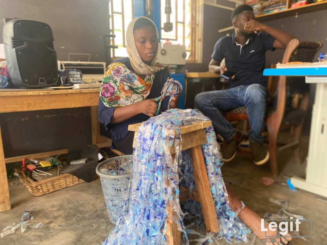 Pure water shreds/Planet 3R Pure water shreds/Planet 3R