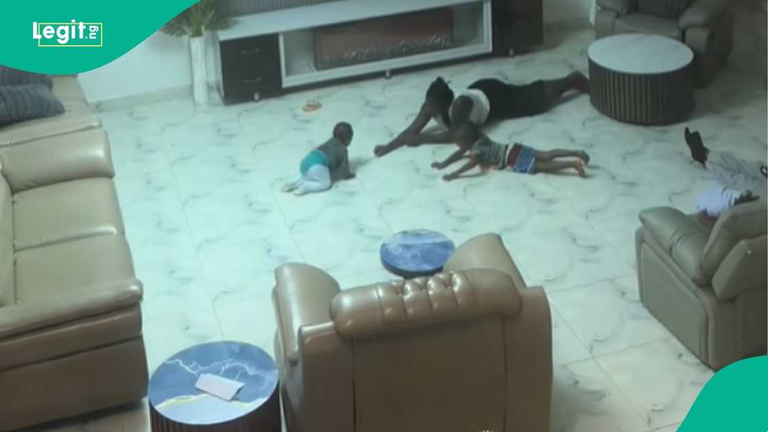 A woman secretly films what her nanny/househelp did with her children A woman secretly films what her nanny/househelp did with her children