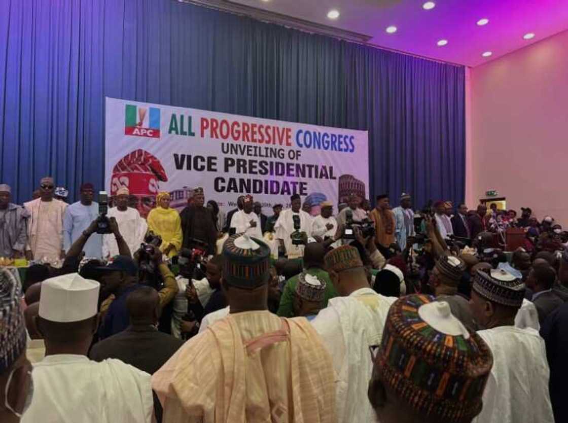 Tinubu ya kaddamar da Shettima a Abuja Tinubu ya kaddamar da Shettima a Abuja