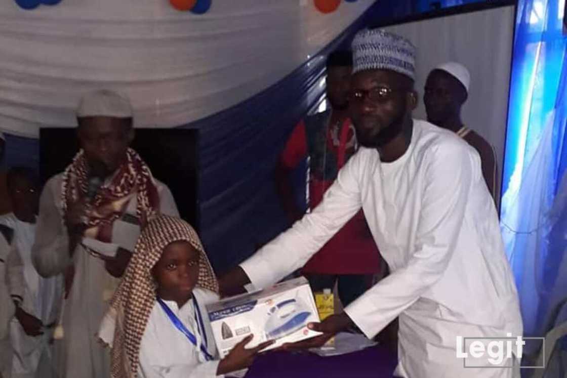 8 year-old-girl wins Lagos Quran, hadith competition 8 year-old-girl wins Lagos Quran, hadith competition