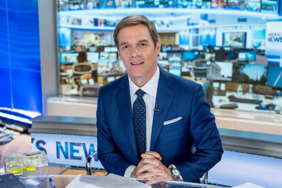 Does Bill Hemmer have wife?