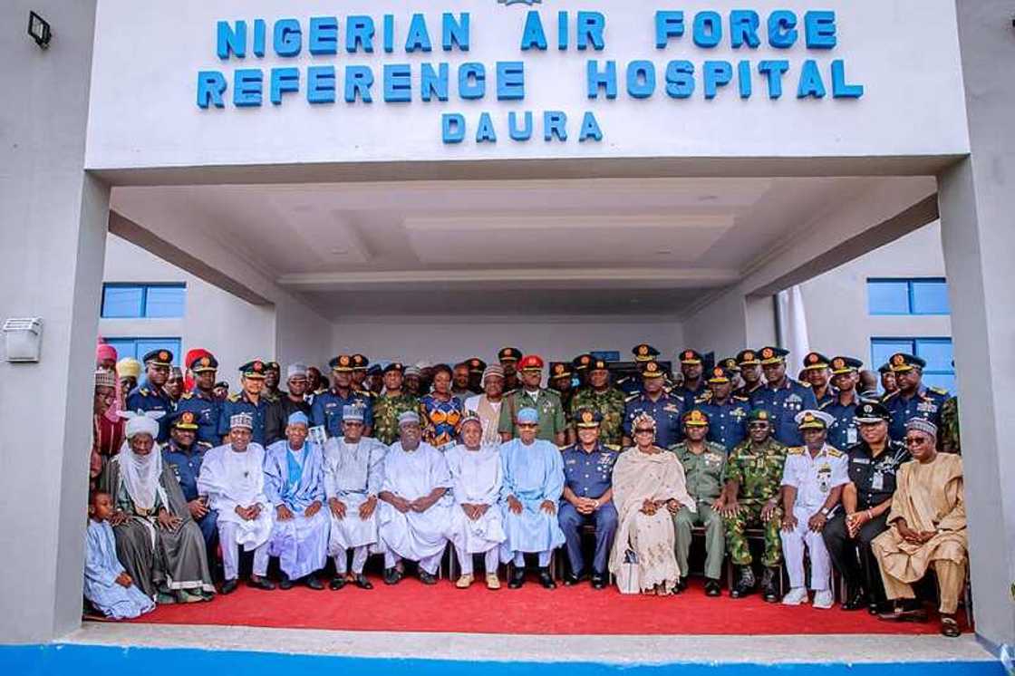 Hotunan sabuwar asibitin NAF da Buhari ya kaddamar a Daura Hotunan sabuwar asibitin NAF da Buhari ya kaddamar a Daura